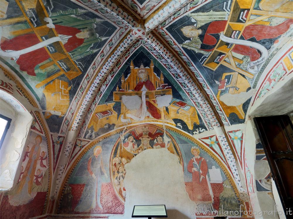 Occhieppo Superiore (Biella, Italy) - North wall of the chapel beside to the presbytery in the Church of Santo Stefano